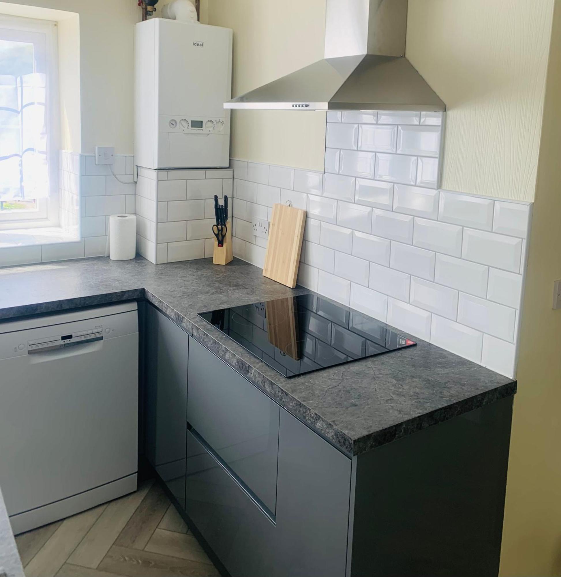 Newly Renovated, Modern 3 Bed Apartment Walmersley Exteriör bild